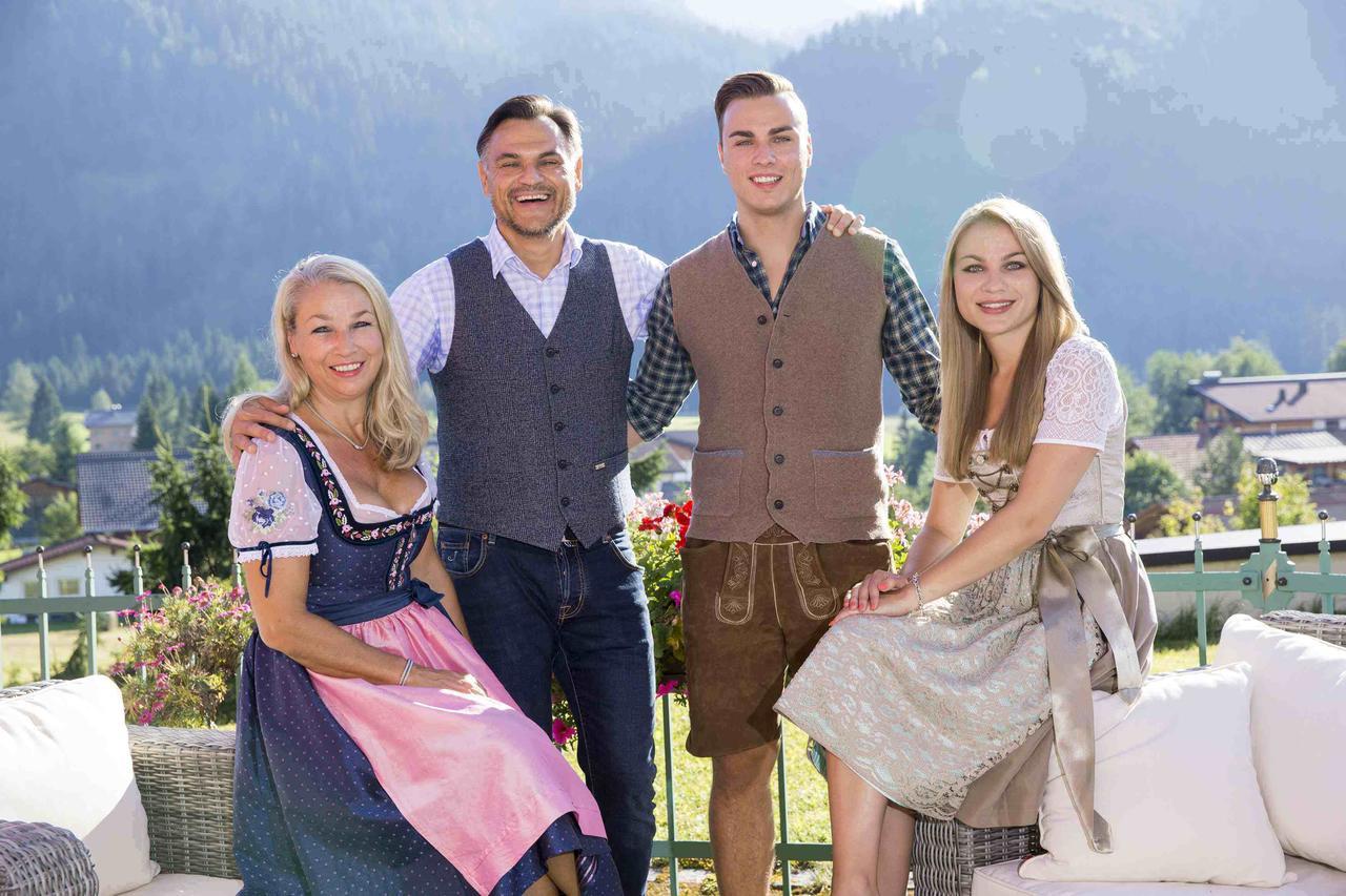 Hotel Hohenfels تانهايم المظهر الخارجي الصورة